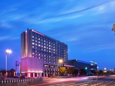 酒店 上海新虹桥国家会展中心灿辉希尔顿花园酒店 上海